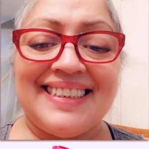 Meet your Posher, Juliet